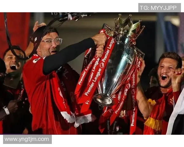 曼城与利物浦激战正酣比分悬念迭起引发球迷热议